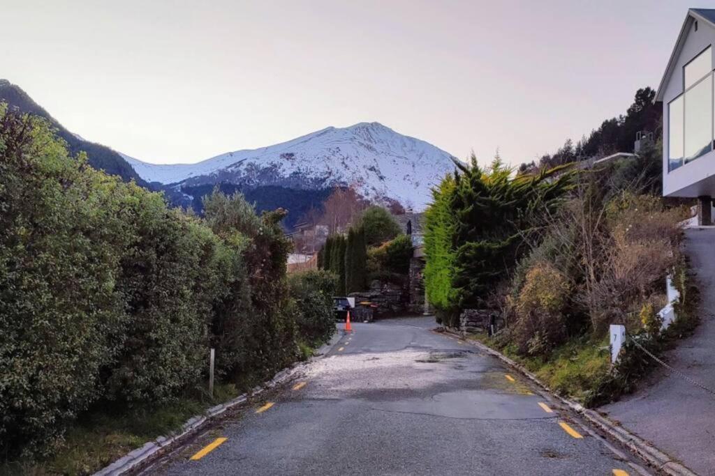Awesome Studio - Amazing Mountain & Lake Views Queenstown Exteriör bild